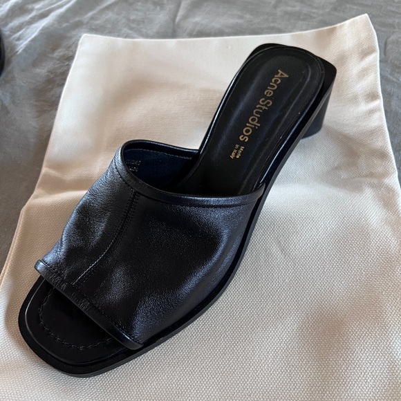 *SOLD* AUTH ACNE Studio leather mules - Picture 6 of 10
